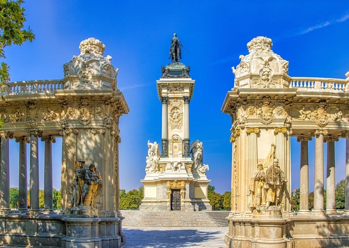 Spanish architecture when Moving from the Baltics
