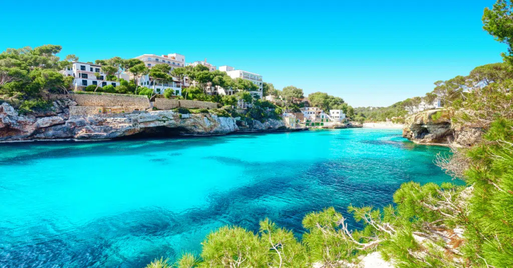 immigrate mallorca