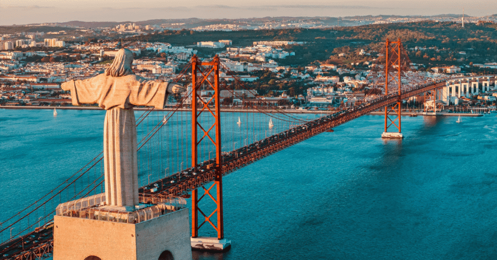 living in portugal as an expat
