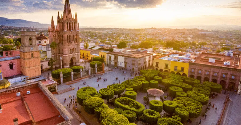 move to mexico as a retiree