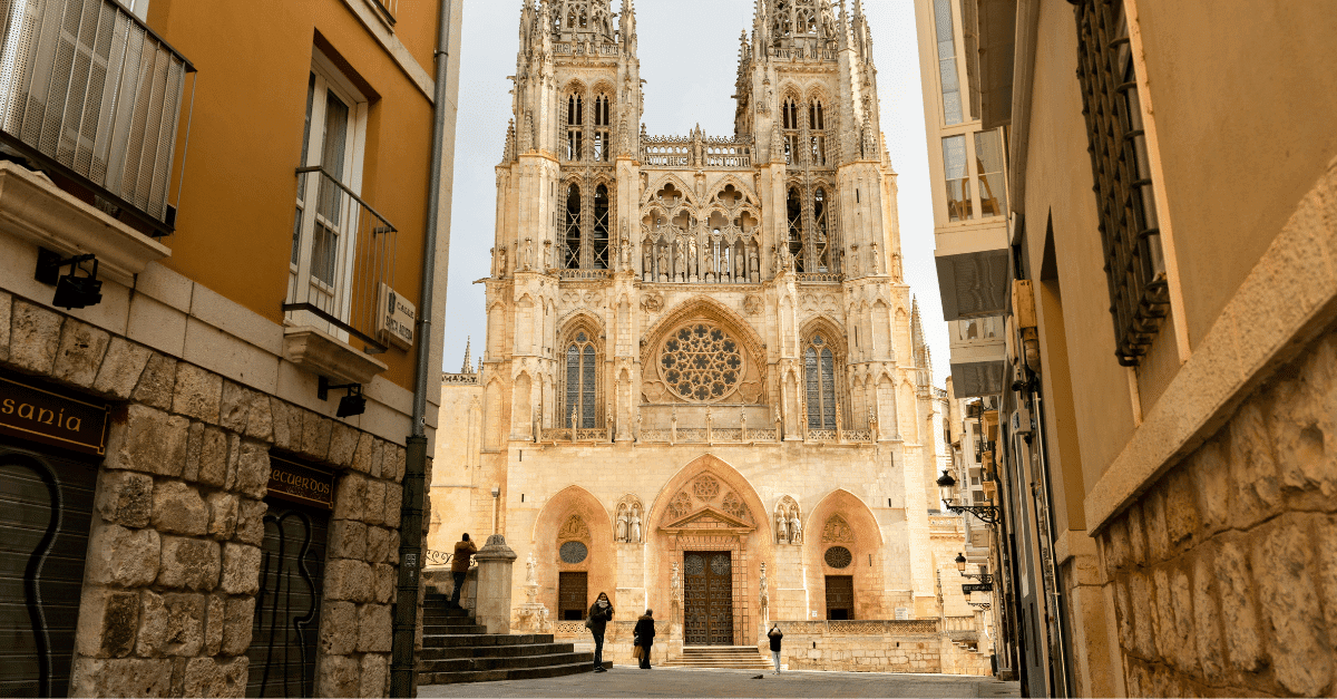living in spain pros and cons