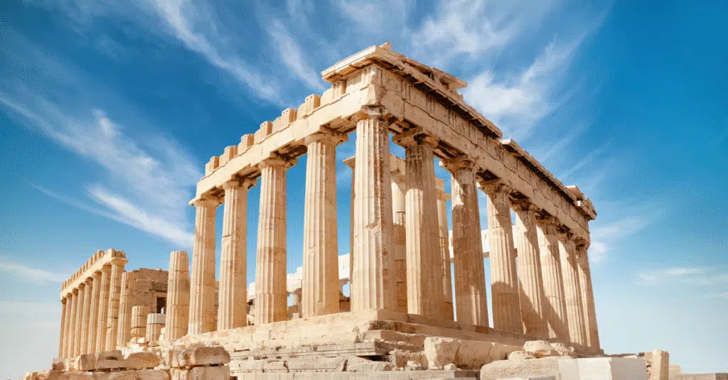 pros and cons of living in greece