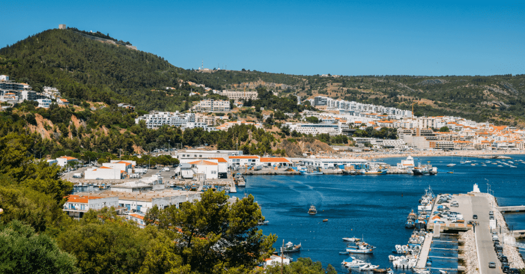 retire in the silver coast