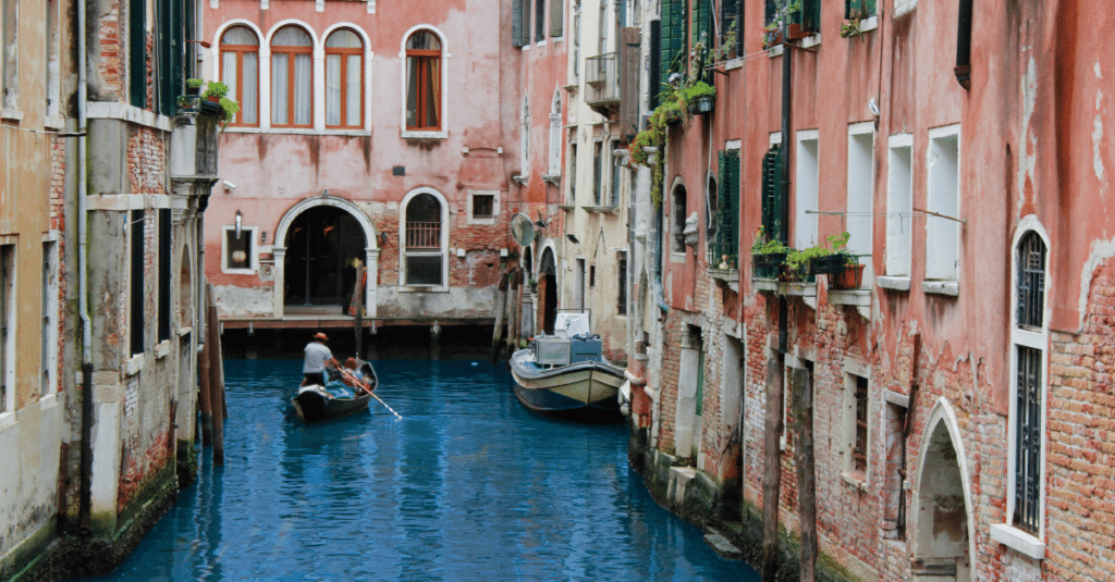 move to italy